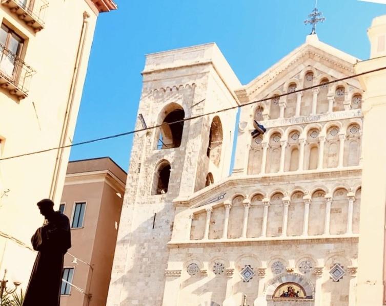 Appartement Casa Kawaii à Cagliari Extérieur photo